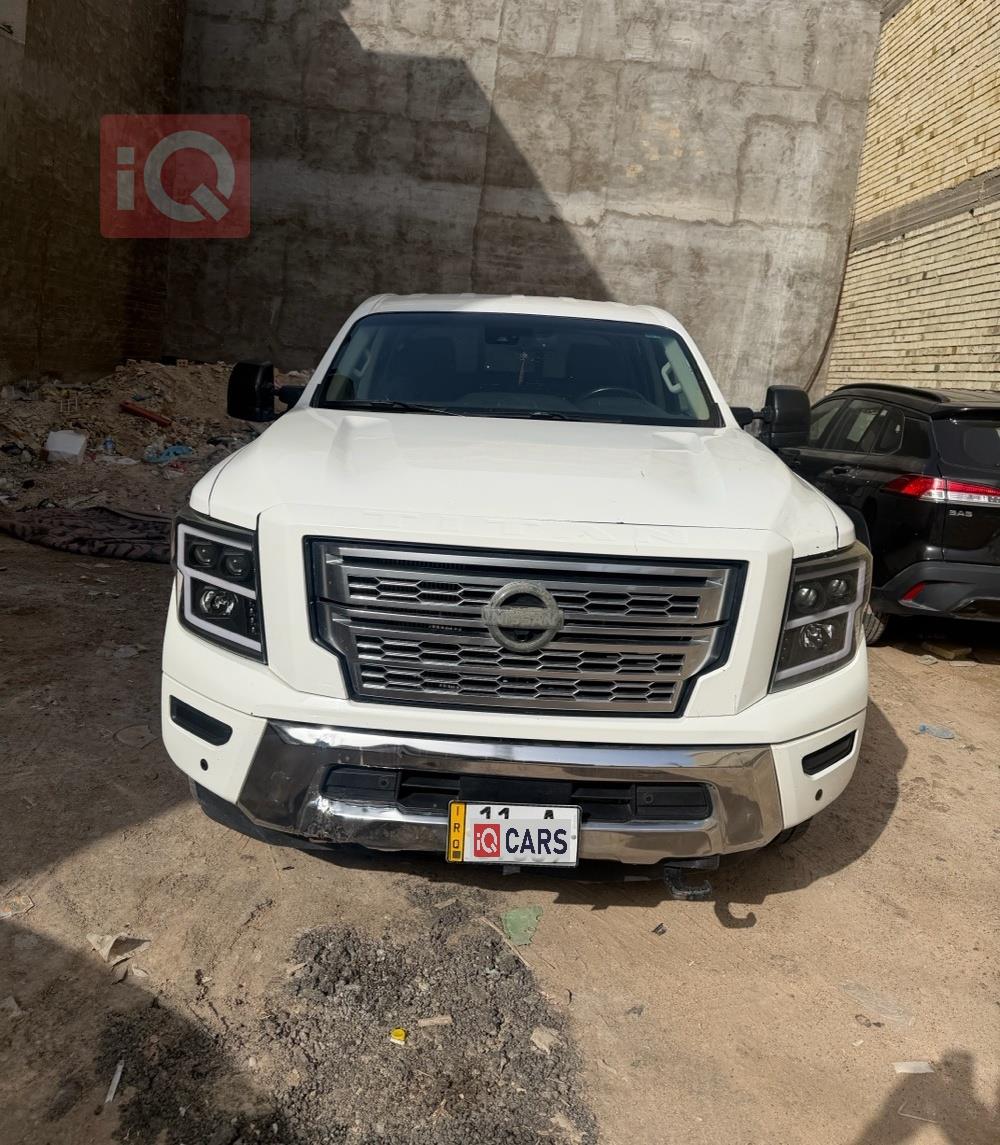 نيسان تيتان